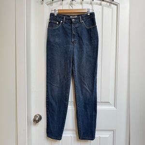 Vintage early 90’s Guess 100% Cotton High Waisted Tapered Jeans. Size 30